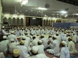 Mumineen at Nooraani Masjid